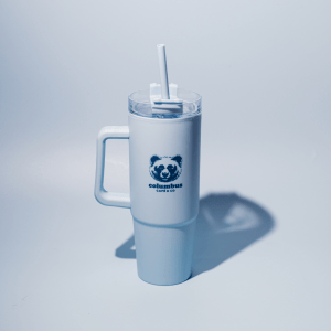 Gourde bleue avec paille