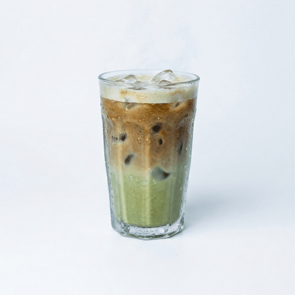 Dirty Coco Matcha Latte glacé